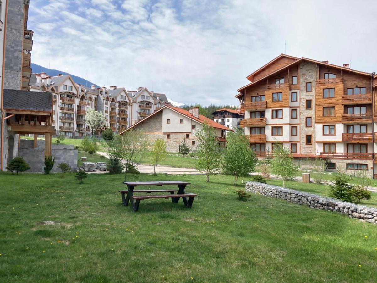 Mirabell Apartment Bansko - Mountain View & Fireplace Buitenkant foto